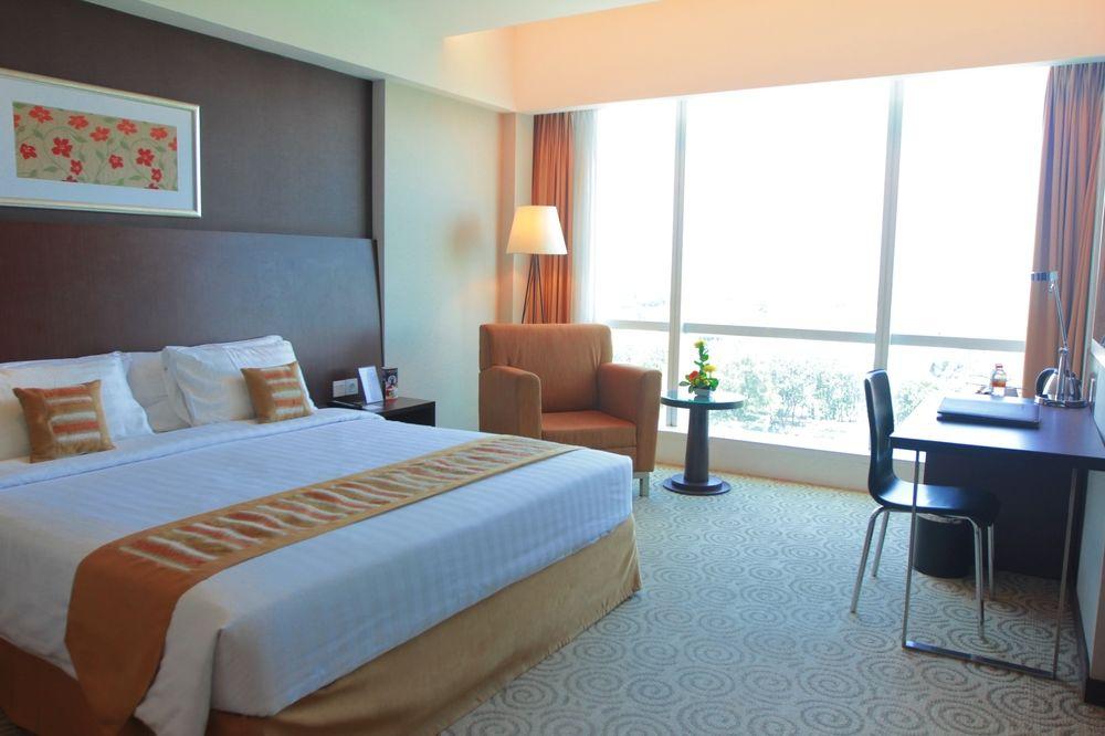 The Alana Surabaya Otel Dış mekan fotoğraf