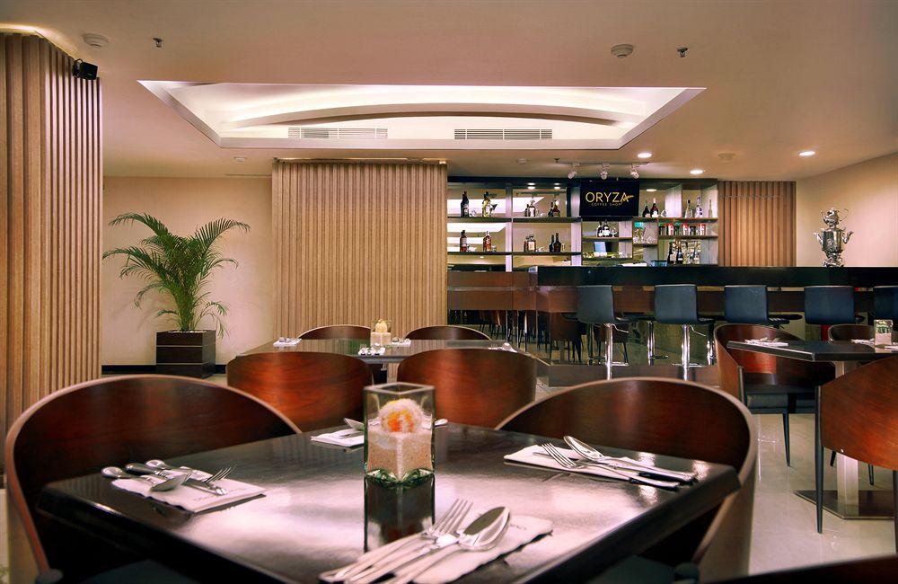 The Alana Surabaya Otel Dış mekan fotoğraf