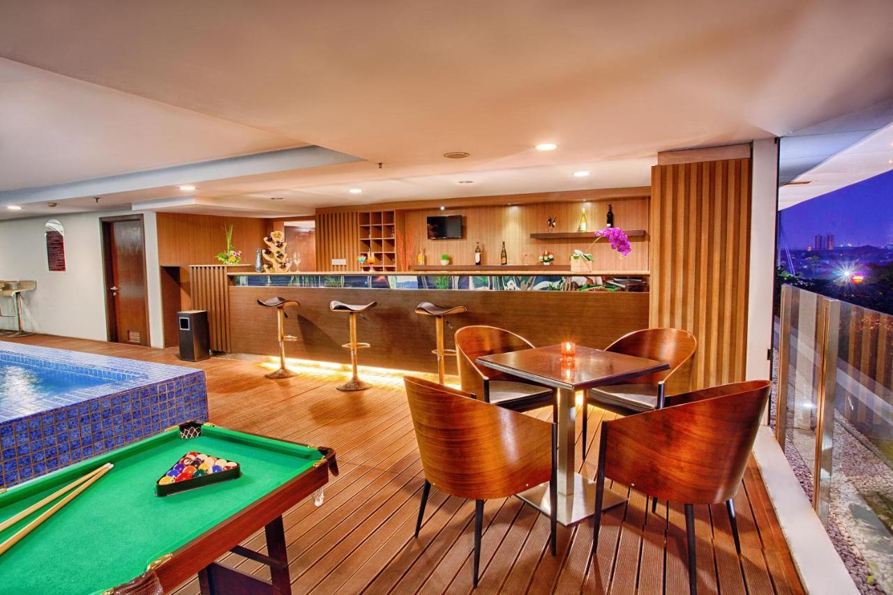 The Alana Surabaya Otel Dış mekan fotoğraf
