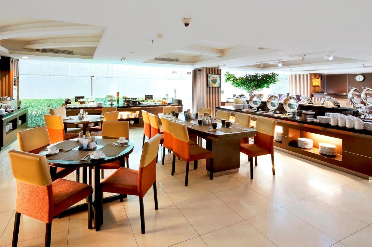 The Alana Surabaya Otel Dış mekan fotoğraf