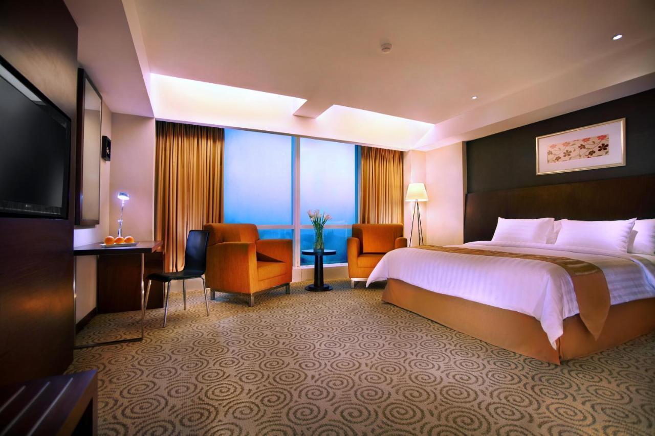 The Alana Surabaya Otel Dış mekan fotoğraf
