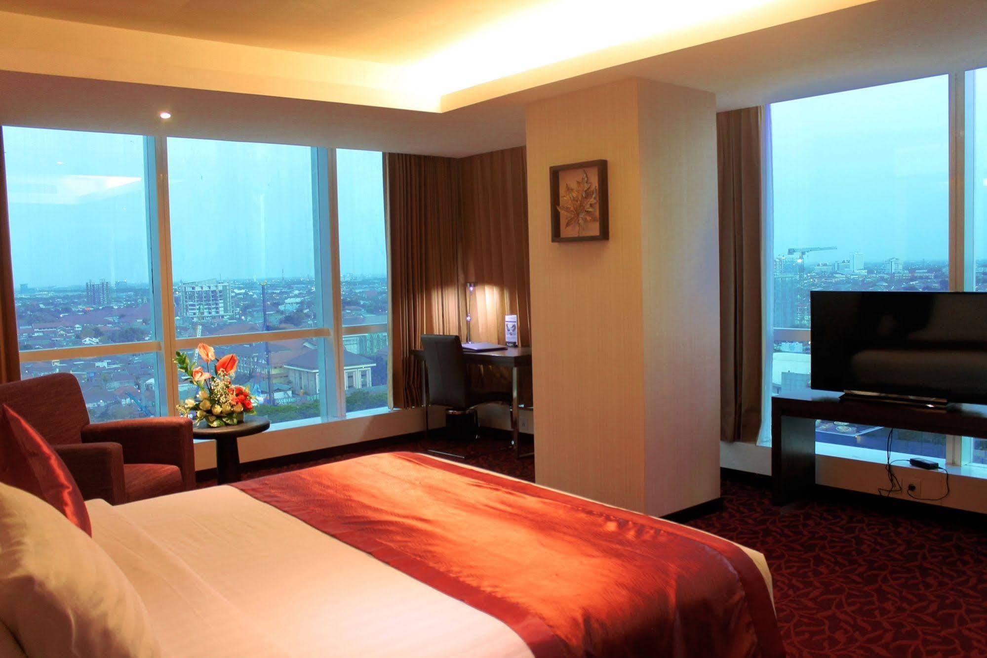 The Alana Surabaya Otel Dış mekan fotoğraf