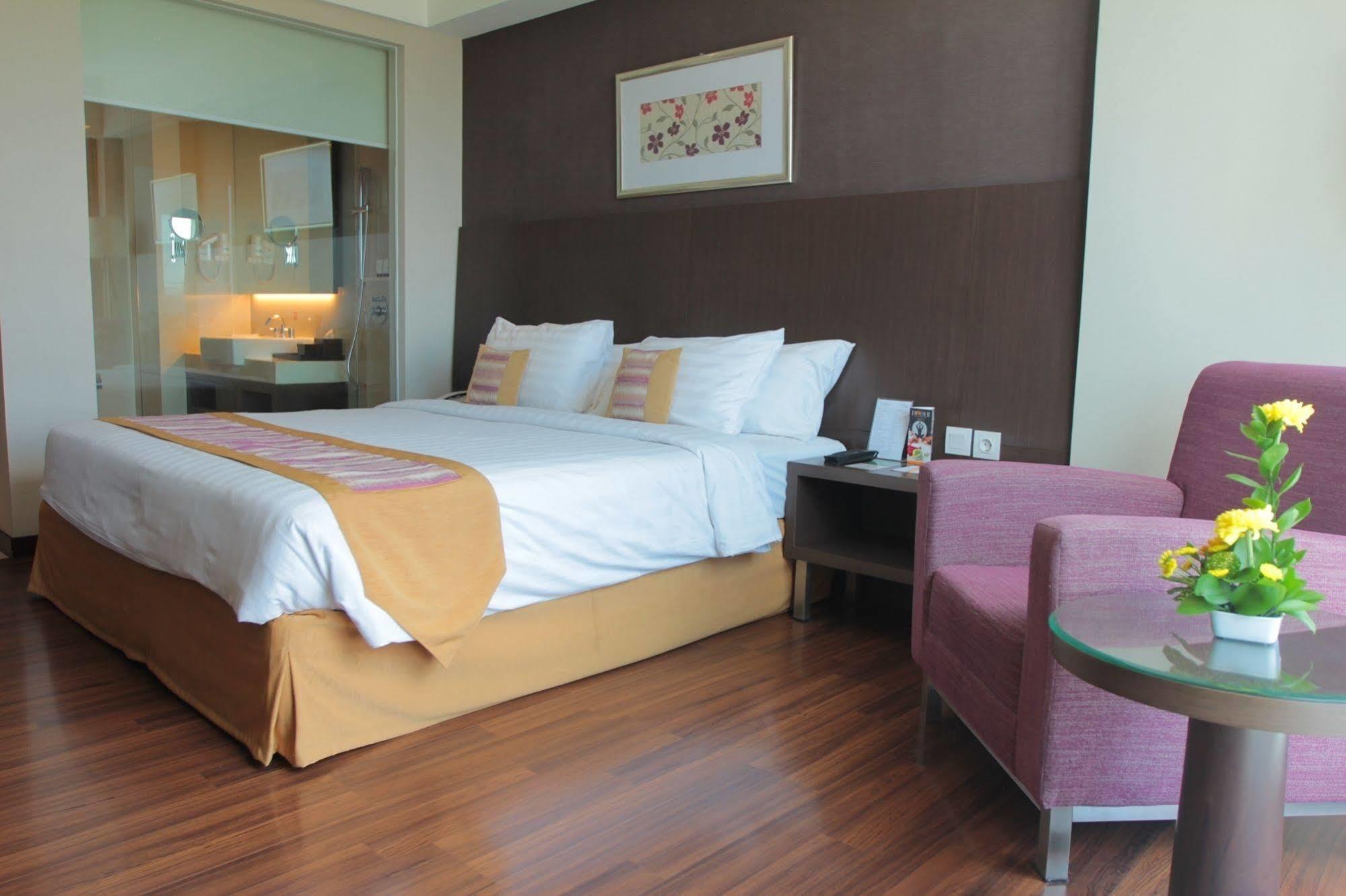 The Alana Surabaya Otel Dış mekan fotoğraf