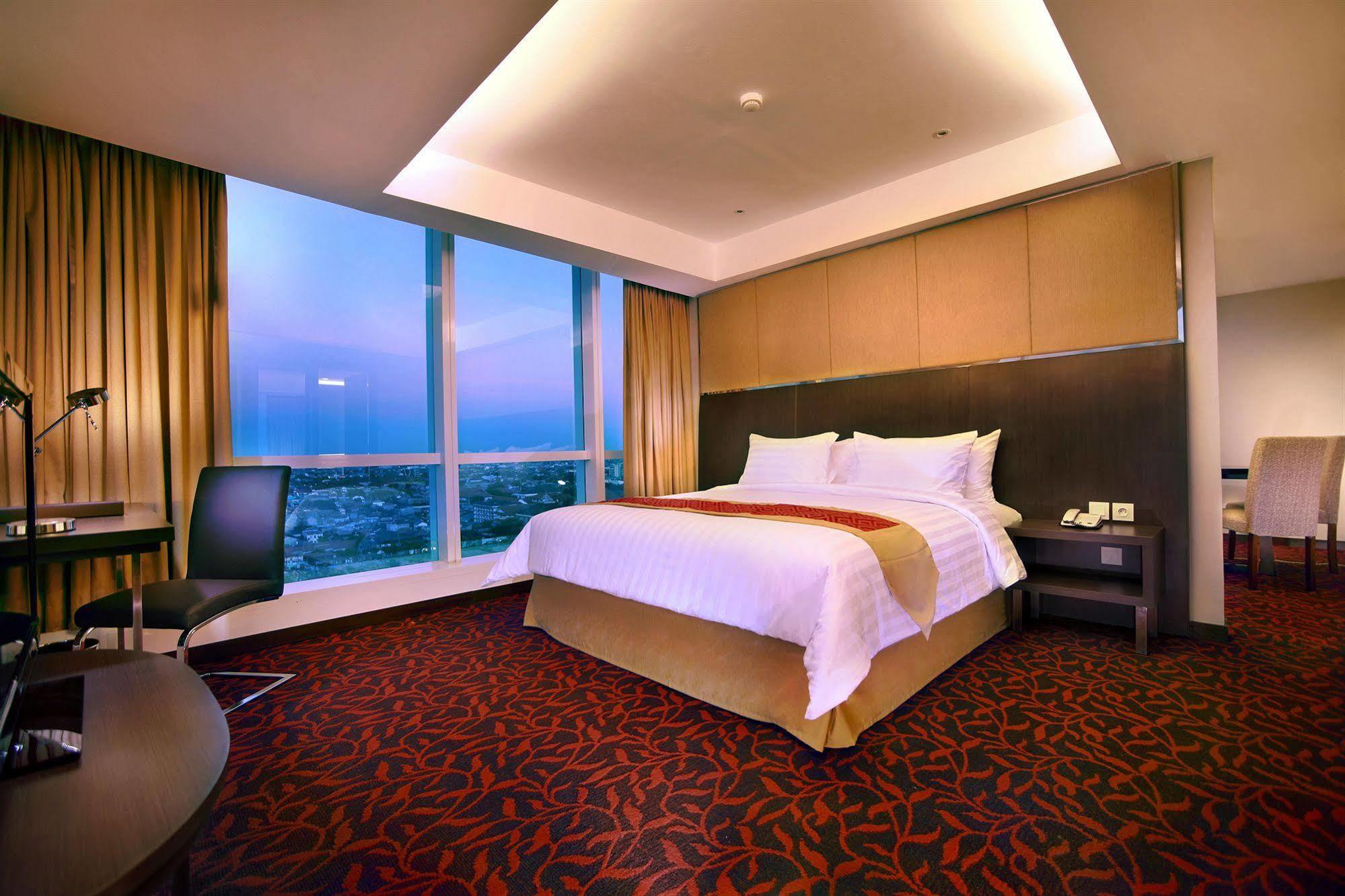 The Alana Surabaya Otel Dış mekan fotoğraf