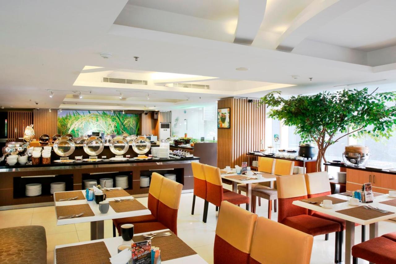 The Alana Surabaya Otel Dış mekan fotoğraf